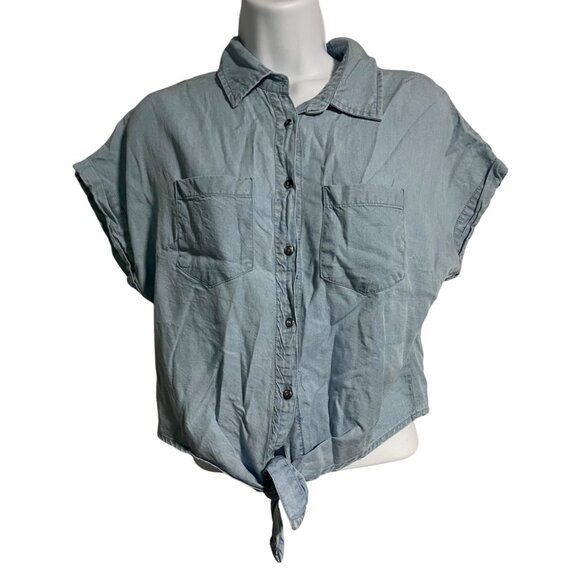 Japna Button Front Tie Bottom Cropped Top Womens Size Small Blue Chambray - Picture 1 of 5